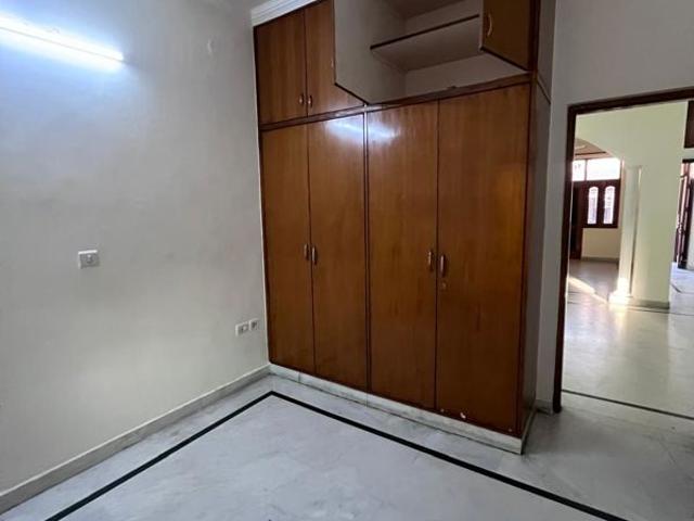 Flat for rent in Janakpuri, Delhi