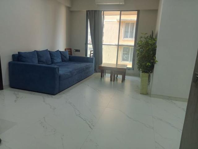 Flat for rent in Khar, Mumbai