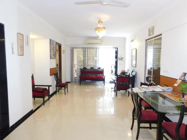Flat for rent in Khar, Mumbai