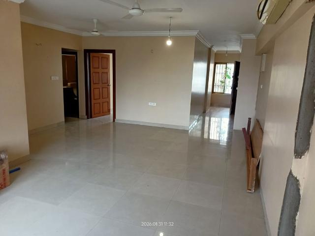 Flat for rent in Khar, Mumbai