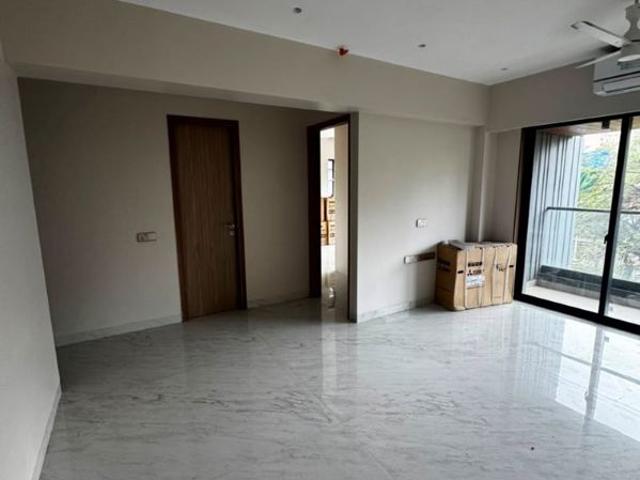 Flat for rent in Khar, Mumbai
