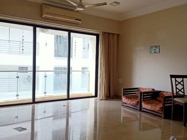 Flat for rent in Khar, Mumbai