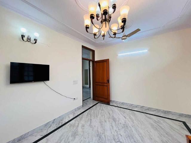 Property for rent in Deri