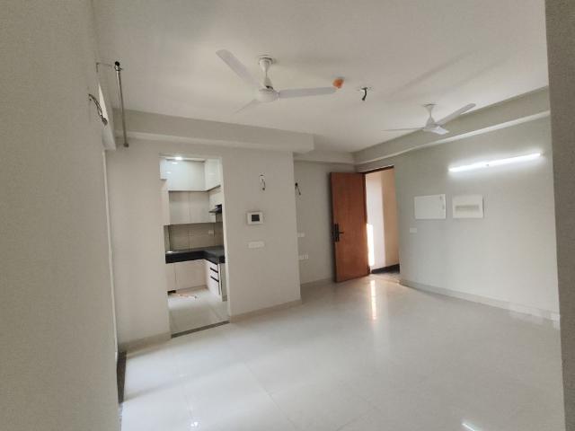 Flat for rent in Gari Samastpur, Noida