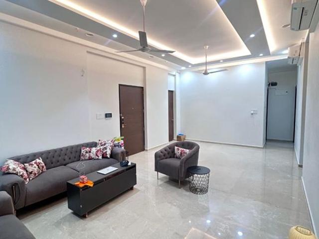 Flat for rent in Dadar West, Mumbai City District