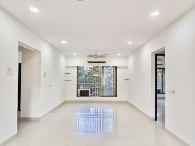 Flat for rent in Naupada, Thane
