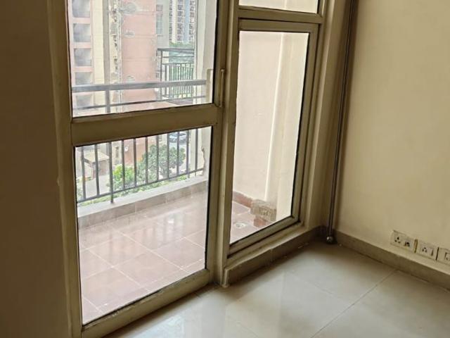 Flat for rent in Noida, Gautam Buddha Nagar