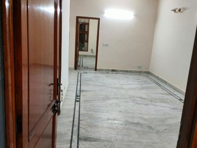 Flat for rent in Janakpuri, Delhi