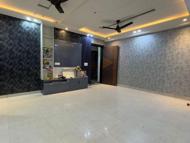 Flat for rent in Chhattarpur, Delhi