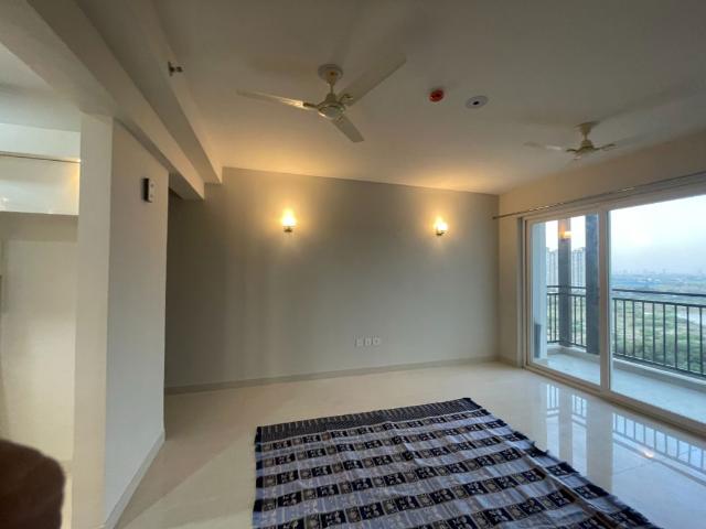 Flat for rent in Gari Samastpur, Noida