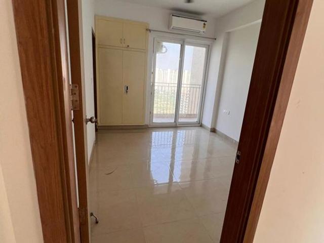 Flat for rent in Pious Orchads, Noida
