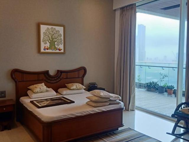 Flat for rent in Bandra East, Mumbai