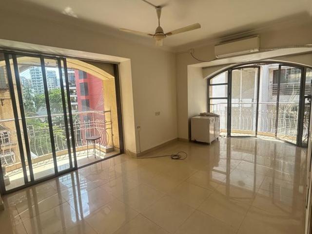 Flat for rent in Khar, Mumbai
