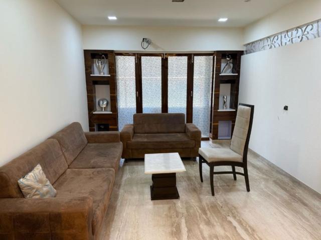 Flat for rent in Naupada, Thane