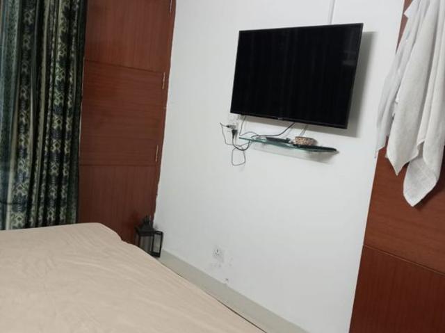 Flat for rent in Sector 30, Noida
