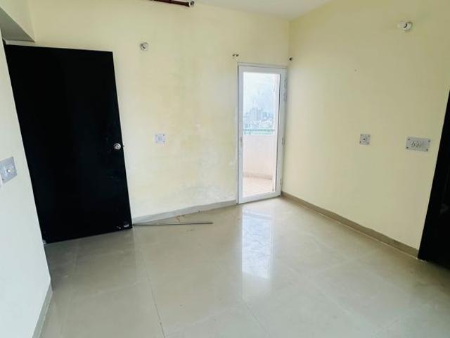Flat for rent in Pahladpur, Faridabad