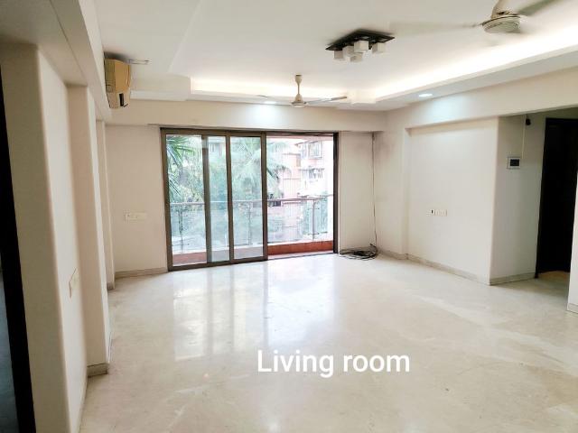 Flat for rent in Khar, Mumbai