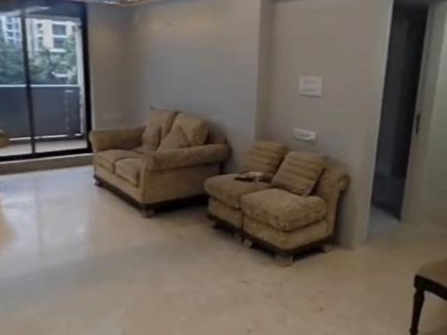 Flat for rent in Khar, Mumbai