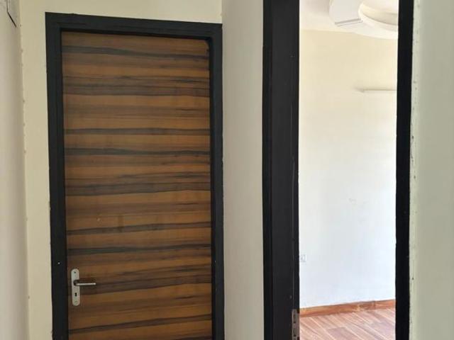 Flat for rent in Kondli, Noida