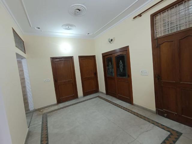 House for rent in Sector 16, Gurugram