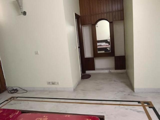 House for rent in Sector 4, Gurugram