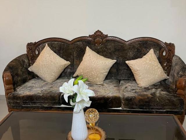 Flat for rent in Sector 45, Noida