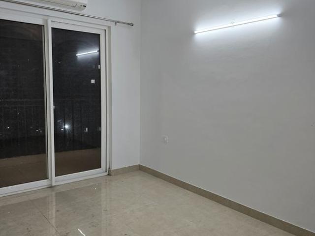 Flat for rent in Pious Orchads, Noida