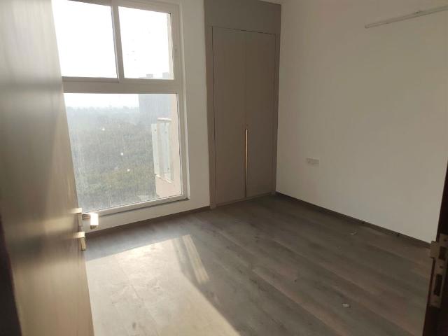 Flat for rent in Kondli, Noida