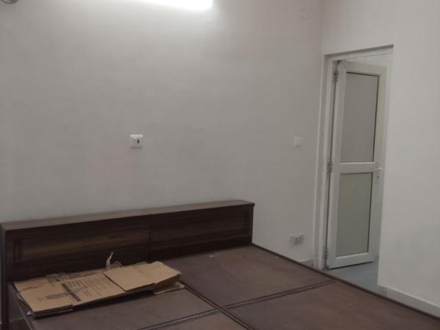 Flat for rent in Sarita Vihar, Delhi