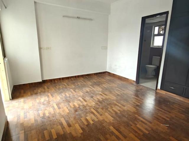 Flat for rent in Sector 51, Noida
