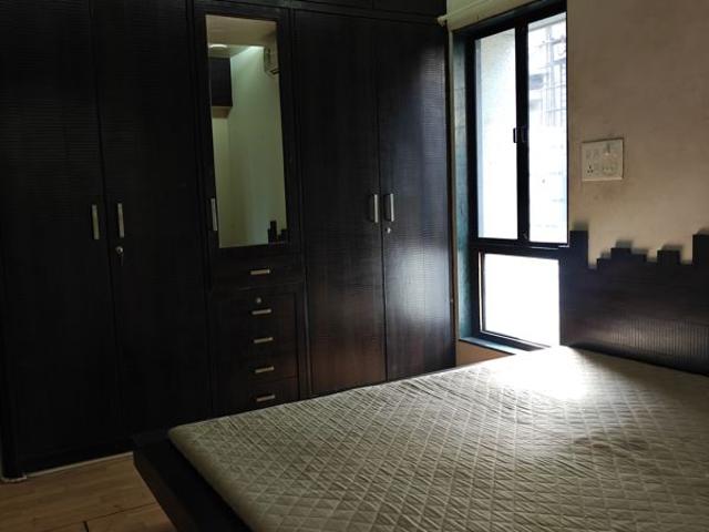 Flat for rent in Mangalwar Peth, Pune