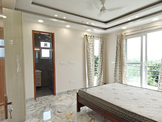 Flat for rent in Vasant Vihar, Delhi