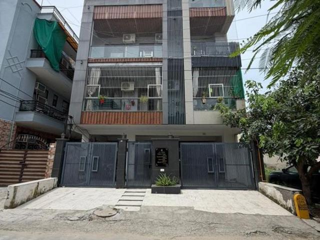 Property for rent in Greenfields Colony, Faridabad
