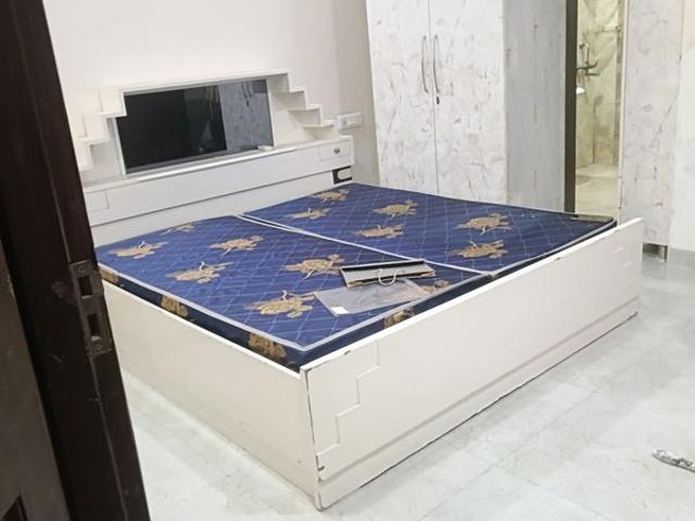 House for rent in Sector 41, Noida