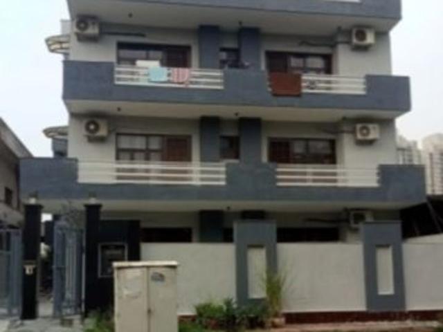 House for rent in Sector 105, Noida