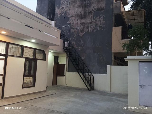 House for rent in Sector 19, Noida