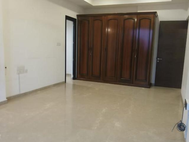 Flat for rent in Dadar West, Mumbai City District
