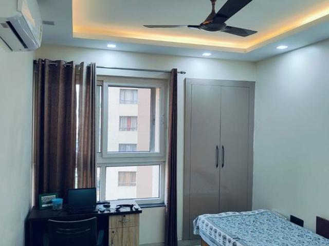 Flat for rent in Nirvana Country, Gurugram