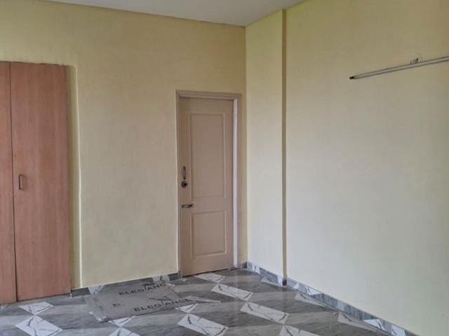 Flat for rent in Pahladpur, Faridabad