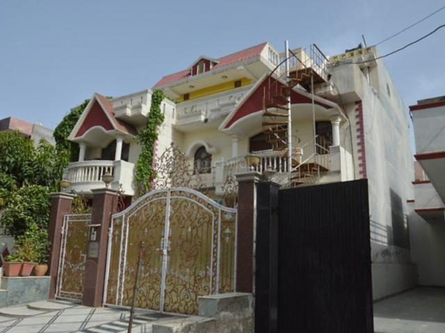 House for rent in Sector 4, Gurugram