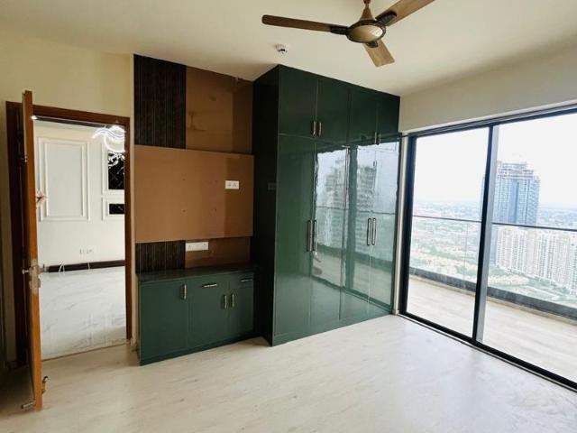 Flat for rent in Emerald Hills, Gurugram