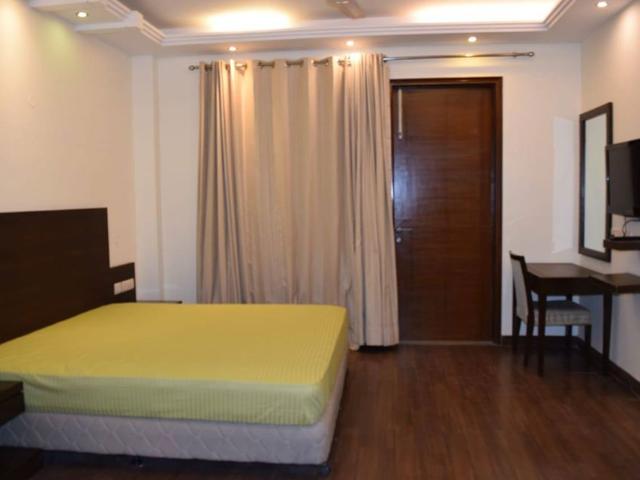 House for rent in Sector 4, Gurugram