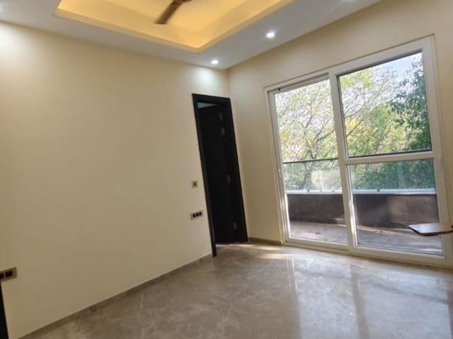 Property for rent in Deri