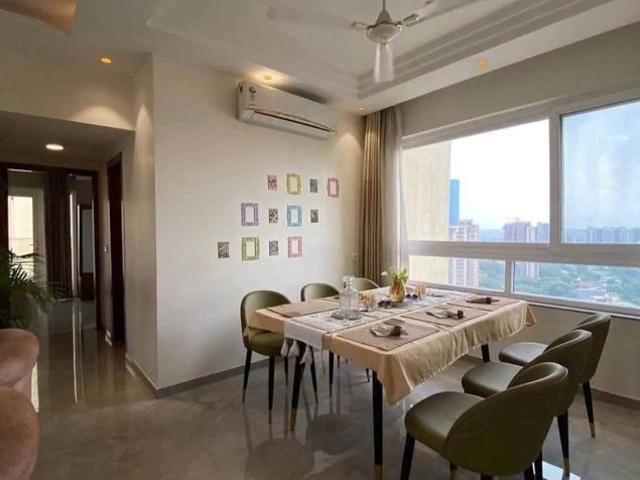 Flat for rent in Nirvana Country, Gurugram