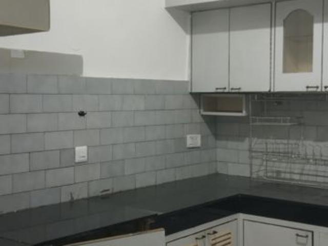Flat for rent in Sarita Vihar, Delhi