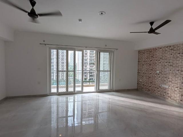 Flat for rent in Gari Samastpur, Noida