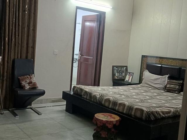 Villa for rent in Barola, Noida