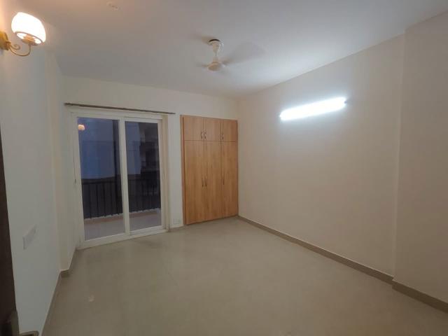 Flat for rent in Sector 43, Noida