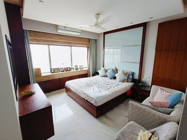 Flat for rent in Khar, Mumbai