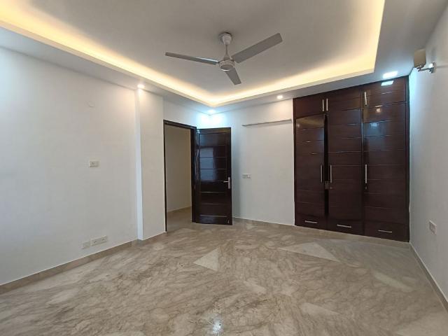 Property for rent in Deri